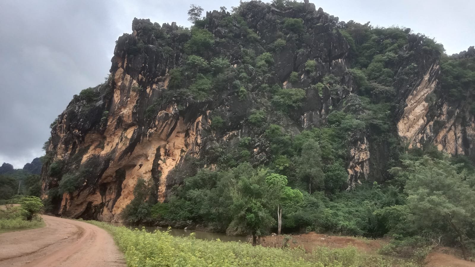 The Great Laos Loop: 15-Day Cycling Adventure from Luang Prabang to Thakhek